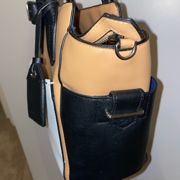 Khaki “REED” by Reed Krakoff shoulder bag with adjustable shoulder strap - Picture 8 of 9